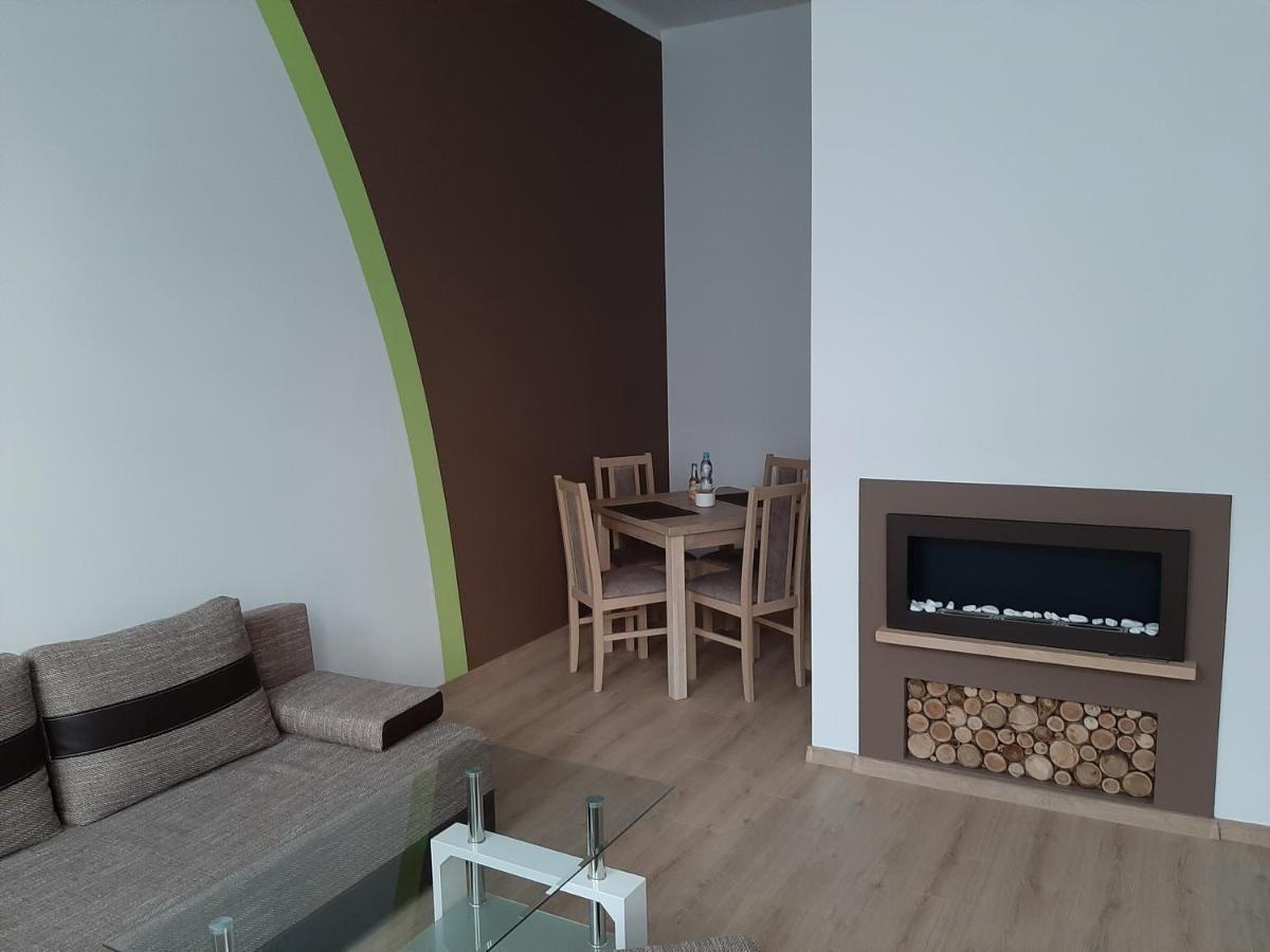 Apartament Nad Jeziorem Олецко Экстерьер фото