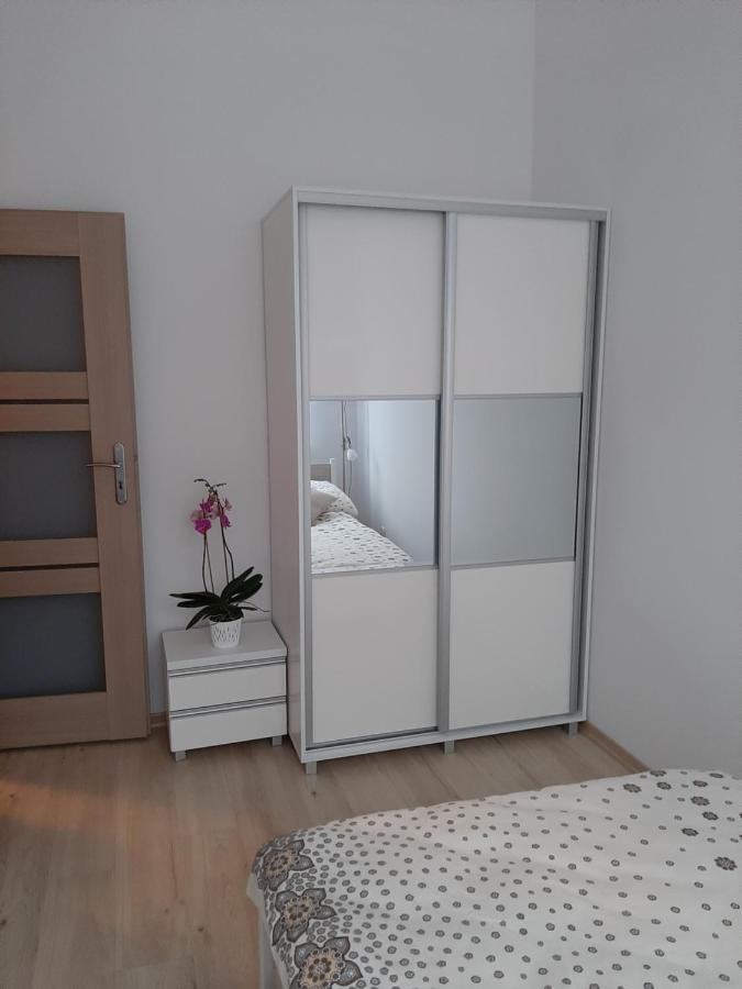 Apartament Nad Jeziorem Олецко Экстерьер фото
